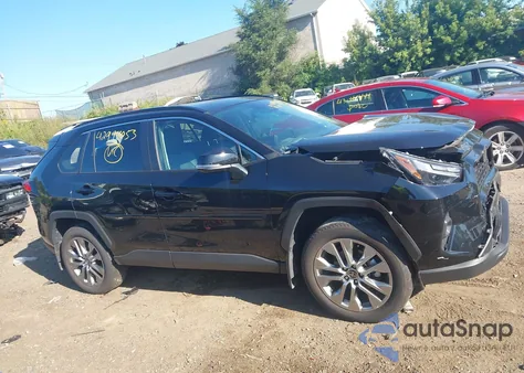 2023 Toyota Rav4 Xle Premium z USA, uszkodzony, nr VIN 2T3A1RFV1PC338247